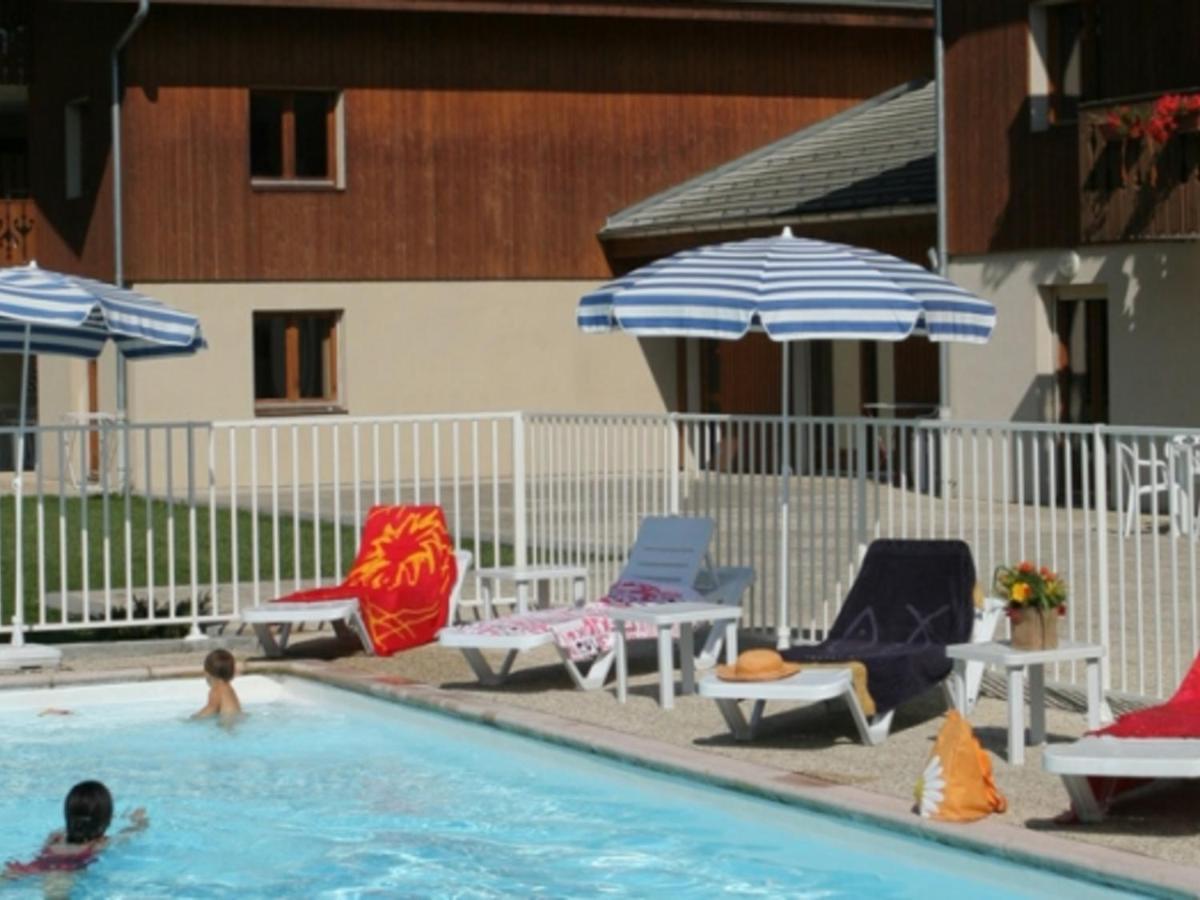 Appartement Confortable Avec Piscines, Terrasse Et Parking A Samoens - Fr-1-629-100 エクステリア 写真